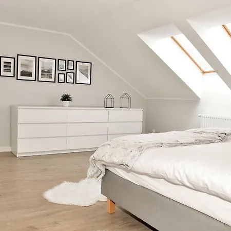 Dwupoziomowy Na Stoku - Apartamentuj Daire Karpacz